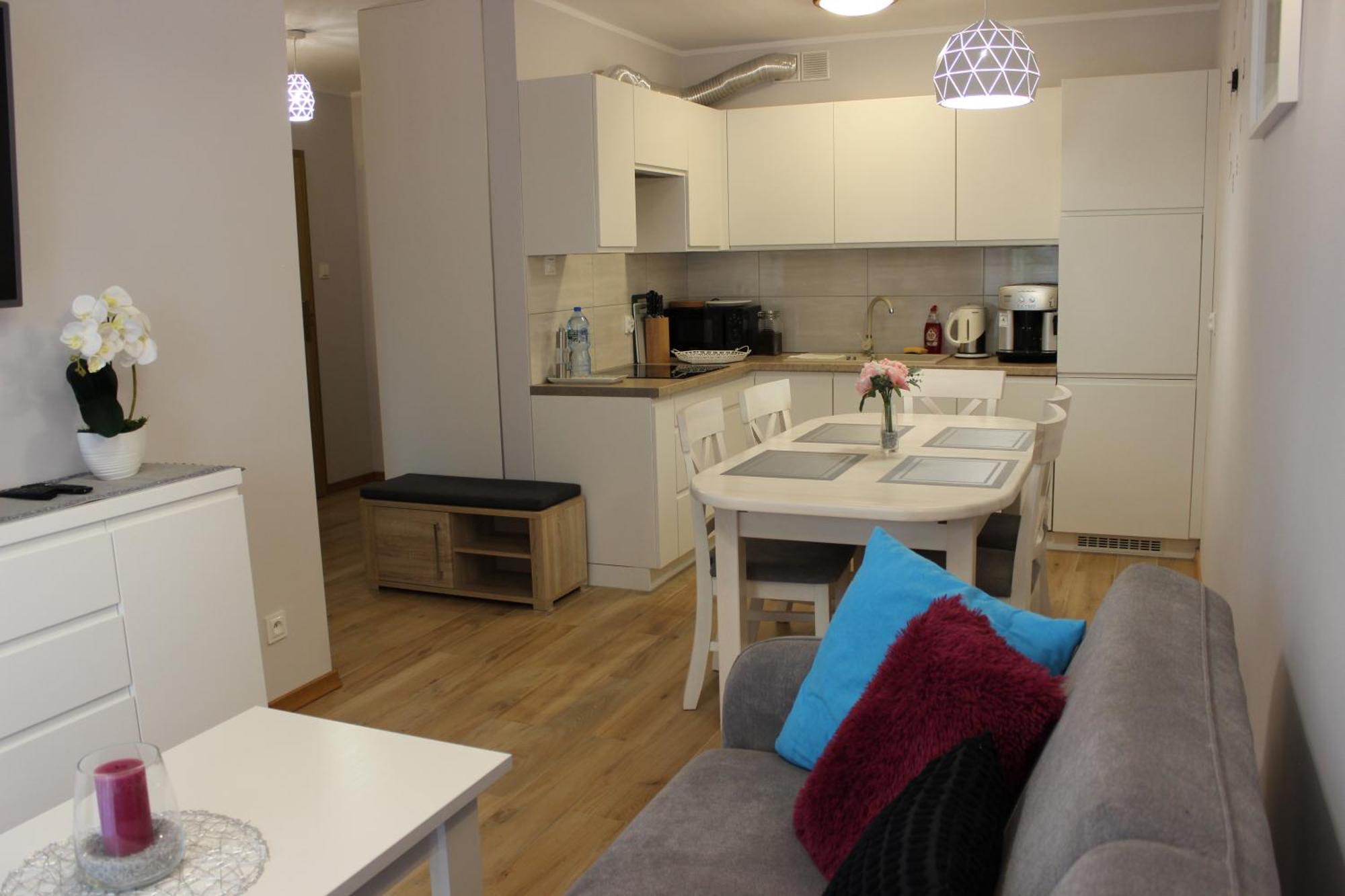 Apartament Blisko Centrum Z Garazem Karpacz Kültér fotó